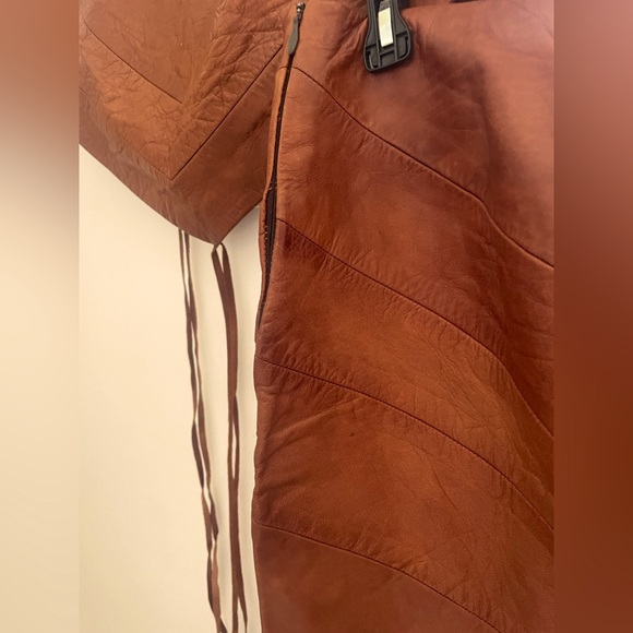 Genuine custom leather skirt and halter set. Soft light brown leather. - Picture 5 of 16